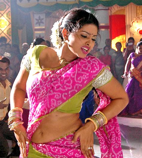 sneha roped in for kochadaiyaan ~ world cinema news