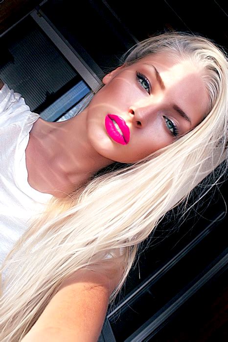 blonde hair and pink lips