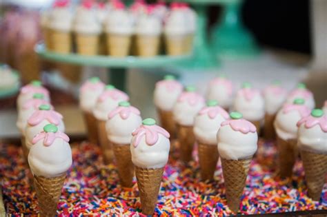 riley mesnick s 1st birthday party ice cream shop