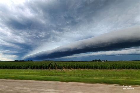 derecho storm clouds rolled  area monday afternoon west