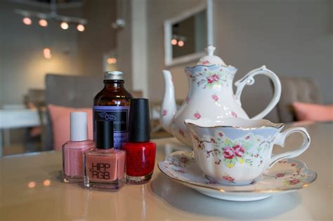 luxe nail spa boutique    reviews nail salons