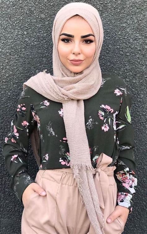 Just An Amazing Great Hijab Fashion 2018 Style Fashionre