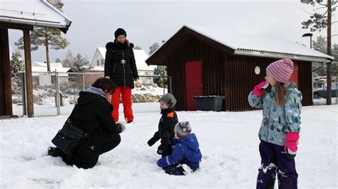fascinert av  norske barnehagebarn sover ute barnehageno