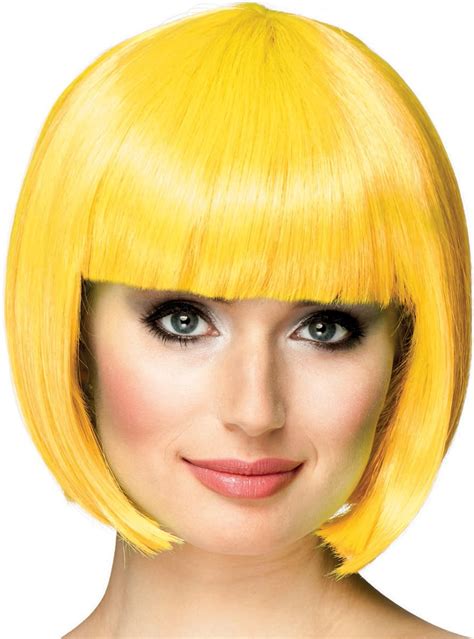 womans short yellow wig