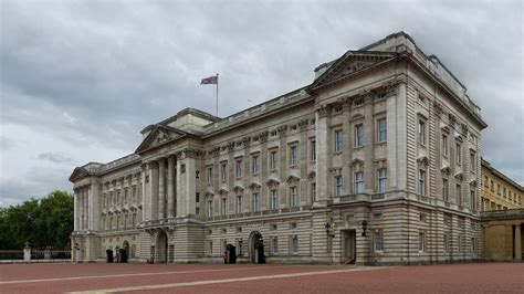 filebuckingham palace  jpg wikimedia commons