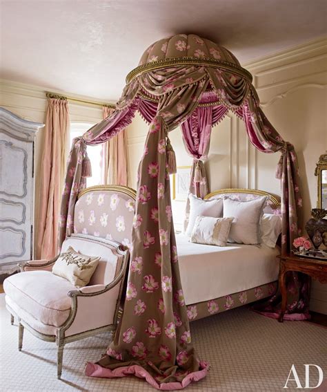 sweet dreaming with ten amazing canopy beds january 6
