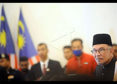 Anwar Ibrahim Perdana Menteri Malaysia Ke 10 Antara Foto