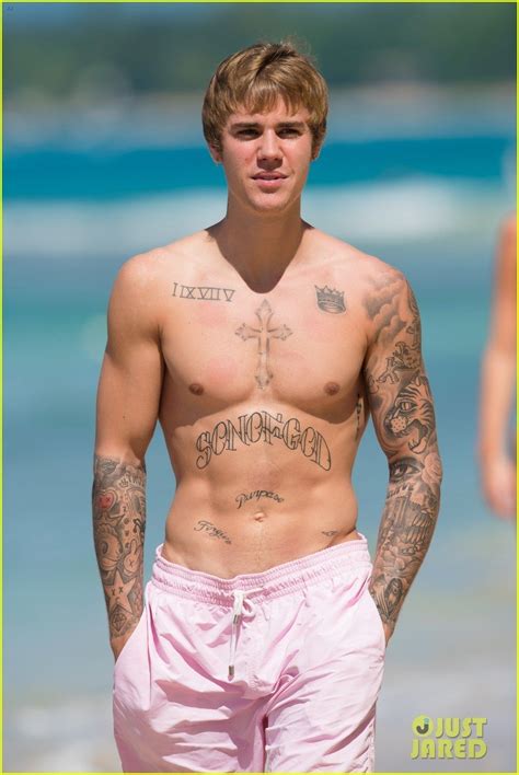shirtless justin bieber at the beach fit males shirtless and naked