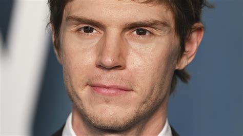 evan peters    facts   actor