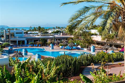 hl club playa blanca playa blanca hotels  lanzarote mercury holidays