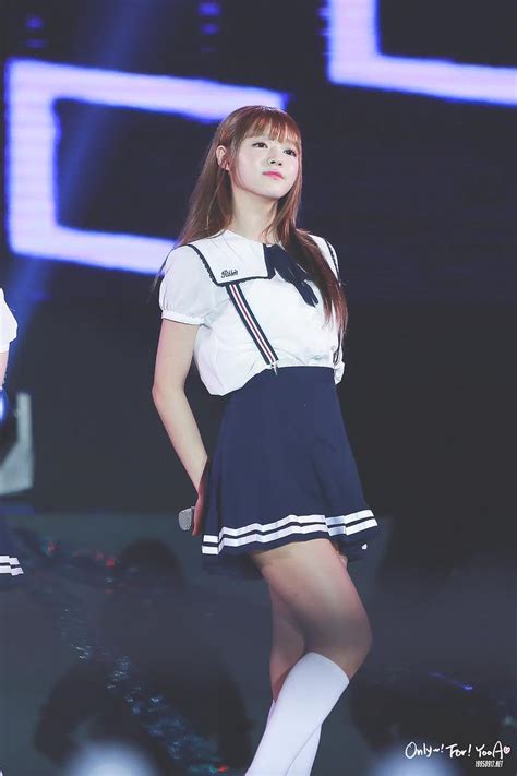 Fans Can T Believe How Sexy Oh My Girl S Yooa Looks In