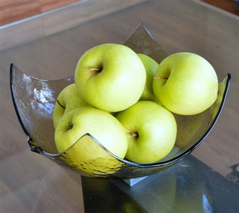 Modern Minimalist Fused Glass Fruit Bowl Centerpiece