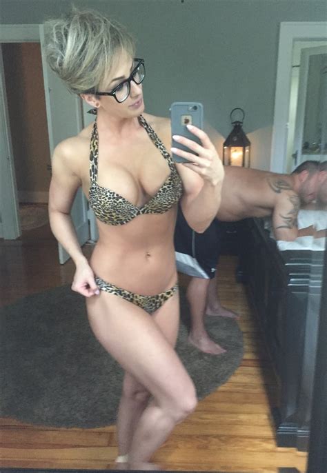 fitness trainer jenna fail nude photos leaked celebrity