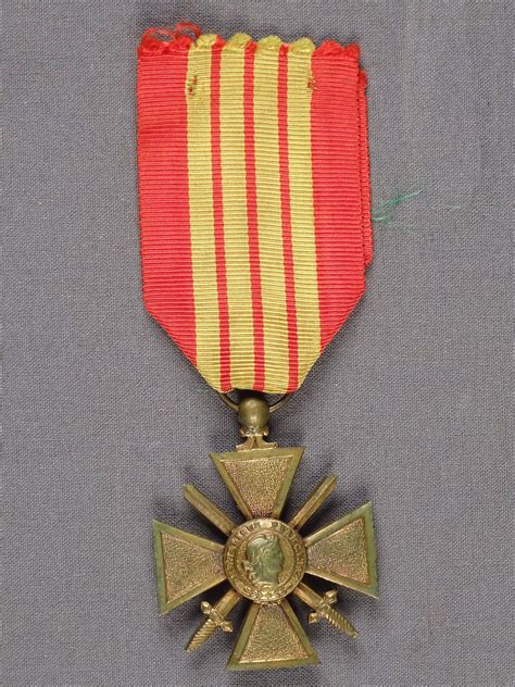 mil croix de guerre  ruban giraud auctions price archive
