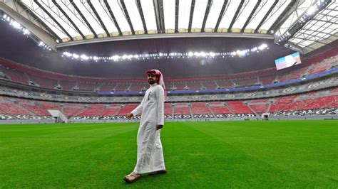 penampakan  stadion piala dunia qatar  megah  super mewah