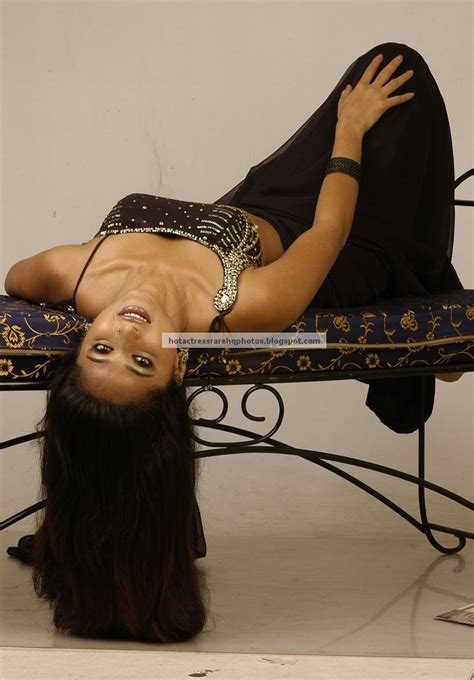 hot indian actress rare hq photos south actress anushka