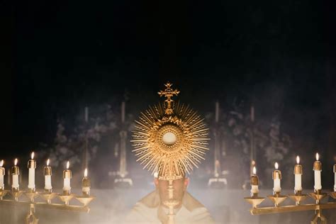 perpetual adoration     deepen  connection