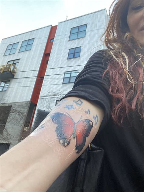 Tiffany On Twitter In 2020 Geometric Tattoo New Tattoos Love Tattoos