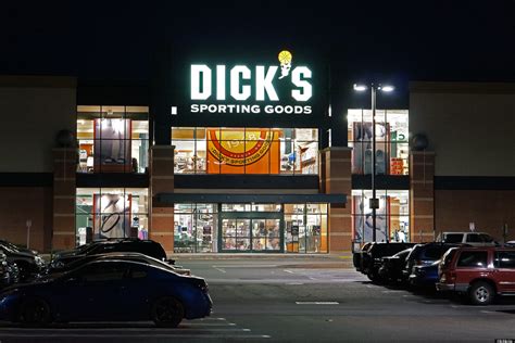dick s sporting goods halts sale of semi automatic rifles guns near