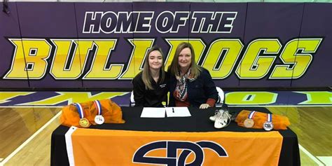Anton’s Kaitlyn Clardy Signs Letter Of Intent