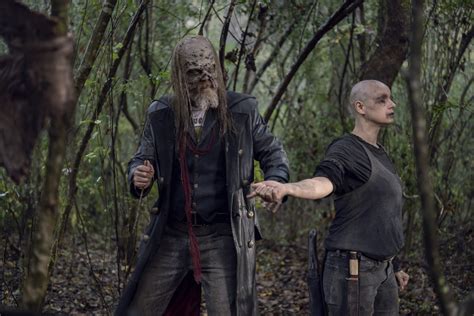 Ratings The Walking Dead Rises For Season 9 Finale