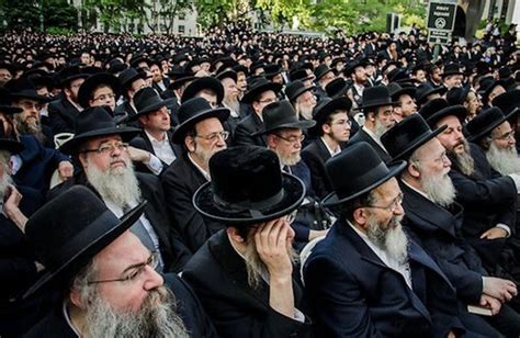 Ultra Orthodox Jews In New York Rally Against Israeli Army