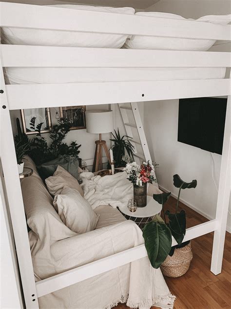 ikea deko challenge kleine wohnung mit hochbett umdekorieren ikea loft bed deko small
