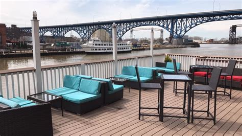 9 Best Restaurants On The River In Cleveland