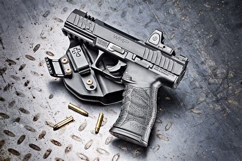 walther wmp  magnum rimfire semiauto pistol full rev handguns