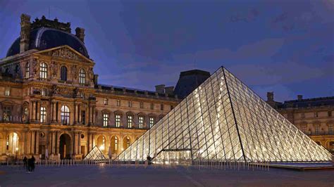 louvre pyramid turns  unloved architecture   hits cgtn