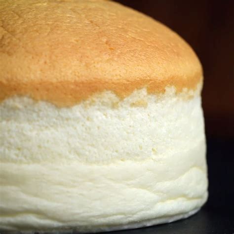 Fluffy Jiggly Japanese Cheesecake [video] Recipe [video] Dessert