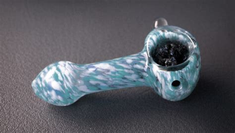 weed glass pipes clean crackmacsca