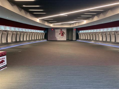 arkansas razorbacks football lockers shield lockers