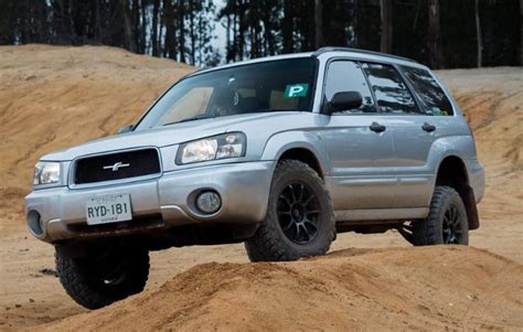 roading   lifted subaru forester