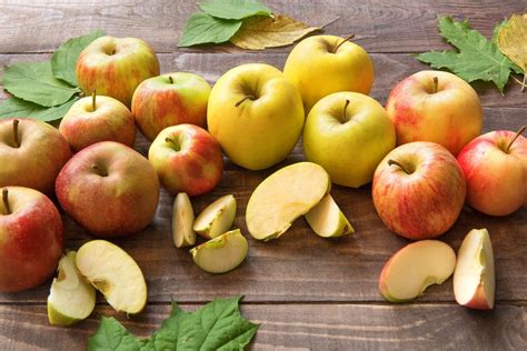 The Best Apples For Baking Snacking And Cooking The Fresh Times