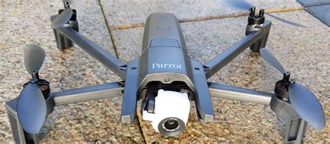larmee francaise va renforcer son equipement en drones du francais parrot choiseul magazine