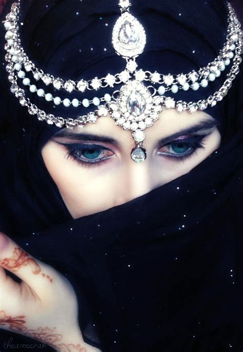 91 best images about arabic eyes on pinterest smoky eye dubai and gold eyes