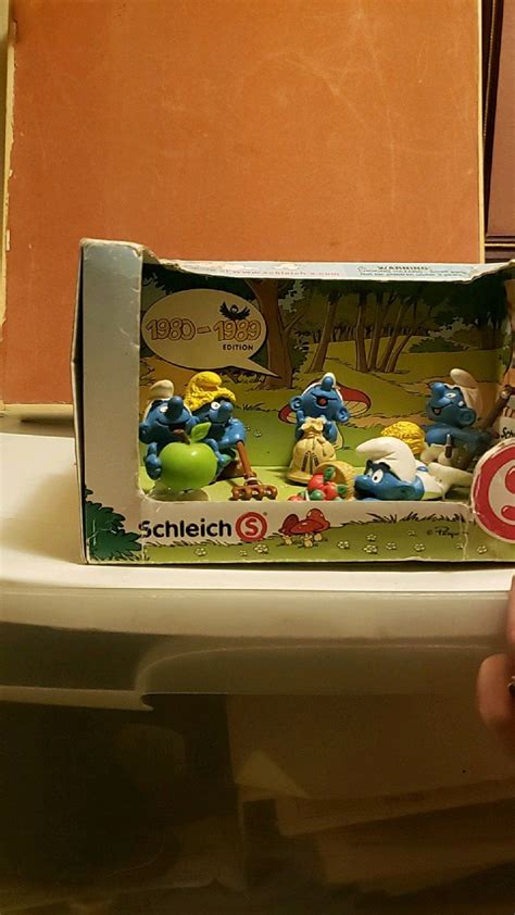 Pin By Gretta On Smurfs In 2022 Toy Chest Smurfs Toys