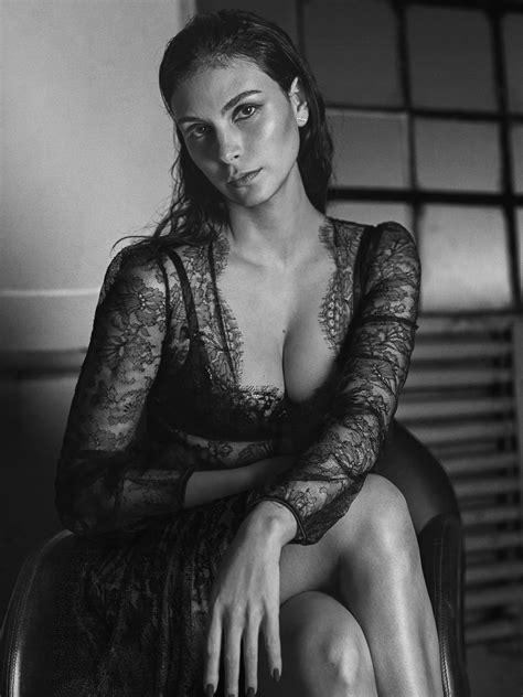 morena baccarin gq mexico december january 2017 hot n sexy babes