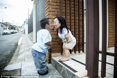 Meet The World S Shortest Couple Who Are Less Than 3ft