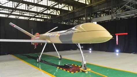 proyek drone male kombatan elang hitam pt  siapkan lima prototipe  raih sertifikasi