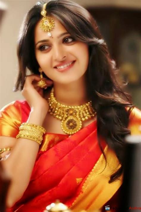 actress hd gallery hd actress gallery anushka shetty cuty saree picture gallery