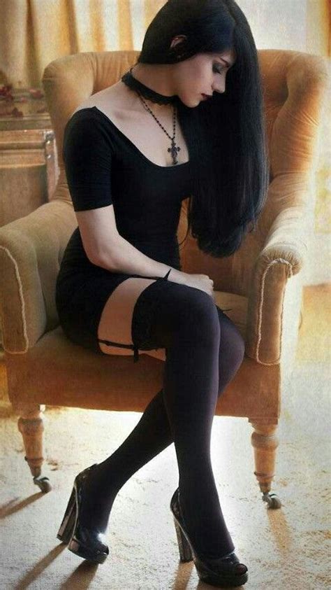 114 best 2 the respected images on pinterest goth girls gothic beauty and gothic fashion