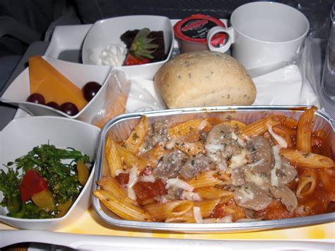 airplane  airport food foodmayhem