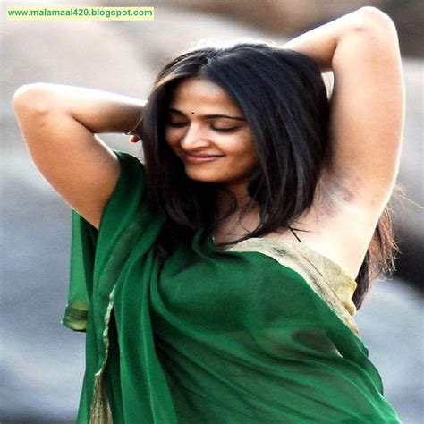 sexy bollywood s actress and mallu s anushka shetty in green saree no