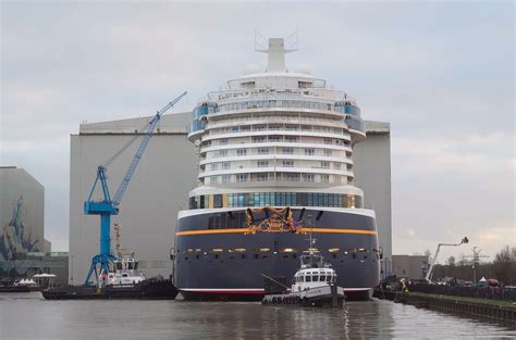 disney buys unfinished record breaking global dream cruise ship