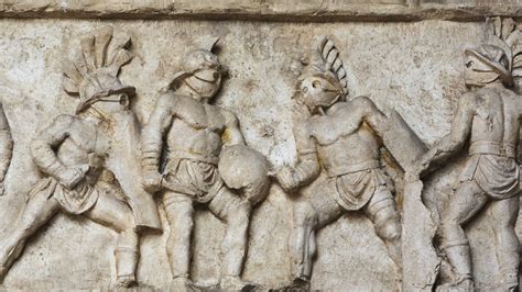 interesting facts  gladiators  ancient rome green host