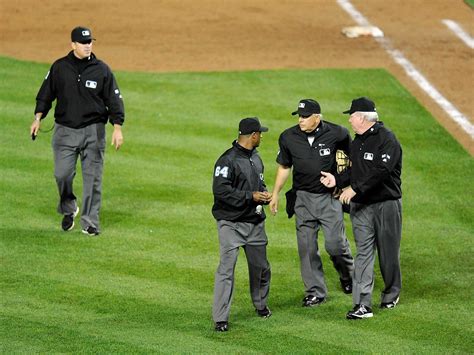adding   umpires  solve baseballs replay crisis business insider