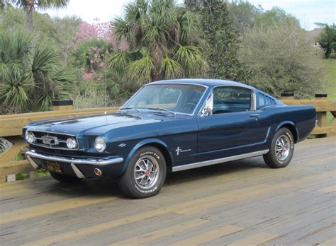 ford mustang fastback   speed  sale  bat auctions sold    march