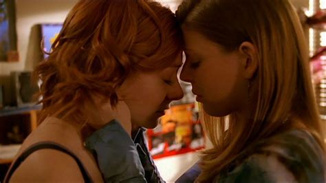 Exploring Bisexual Tension In ‘buffy The Vampire Slayer